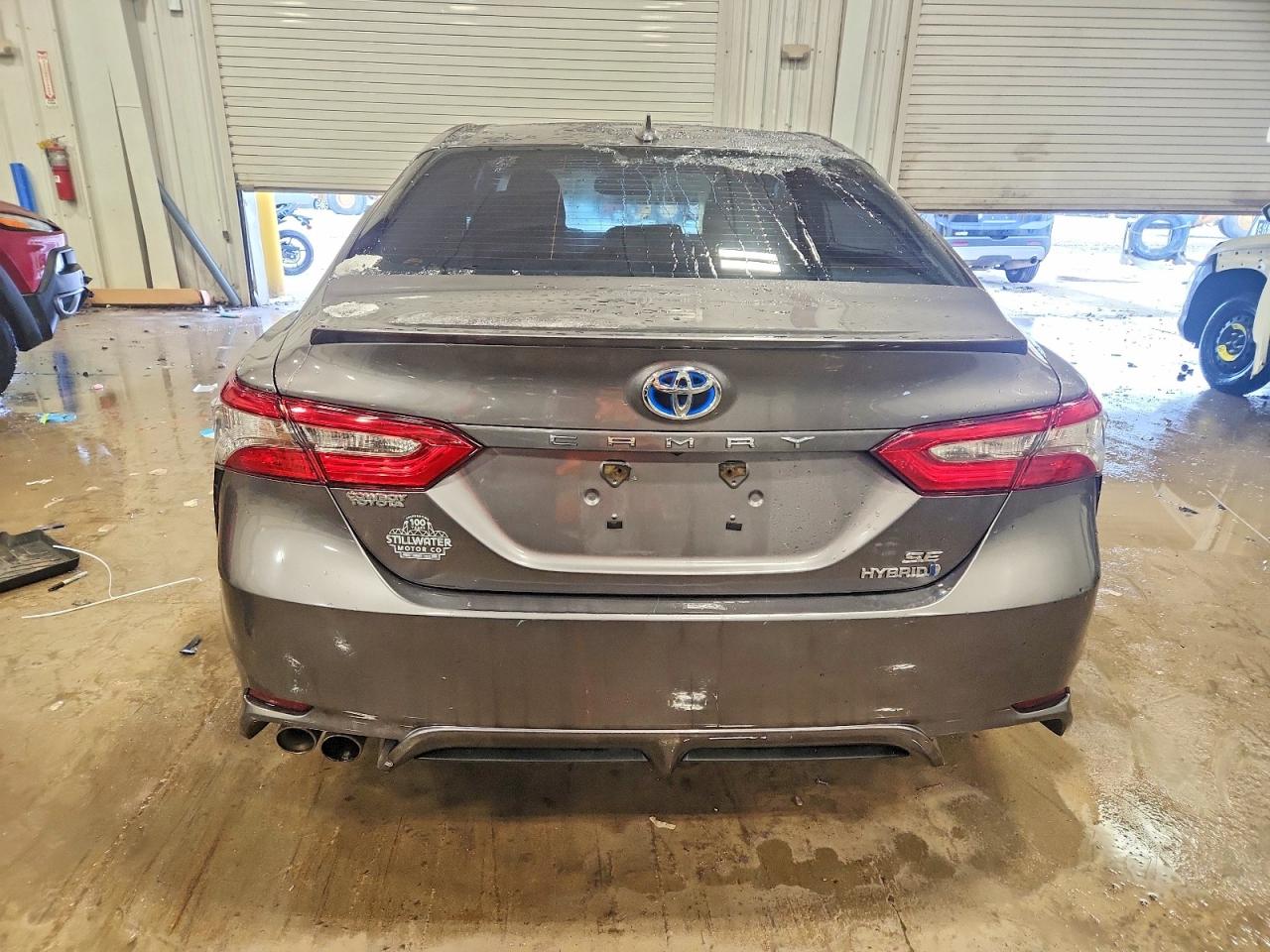 2018 TOYOTA CAMRY HYBRID photo 6