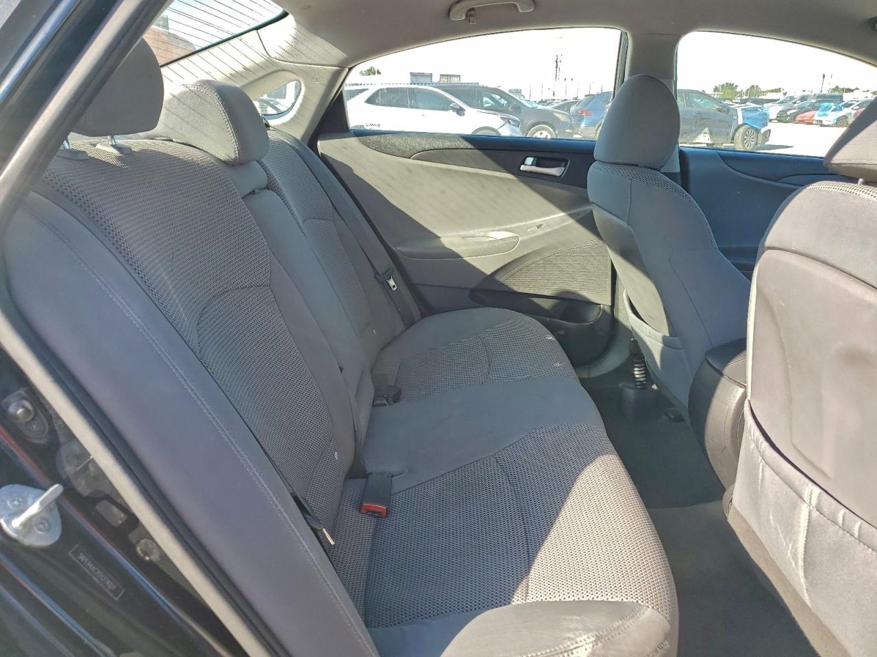 2012 HYUNDAI SONATA GLS photo 10