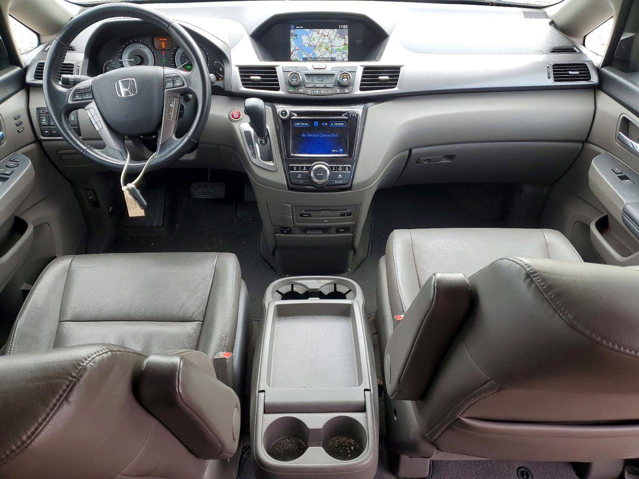 2014 HONDA ODYSSEY TOURING photo 8