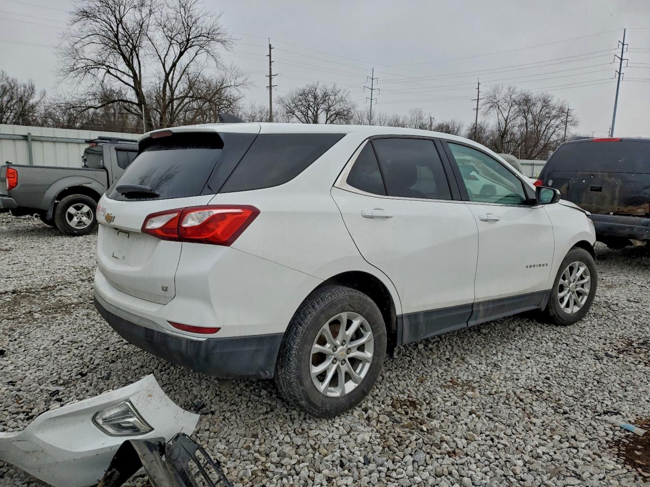 2018 CHEVROLET EQUINOX LT photo 3