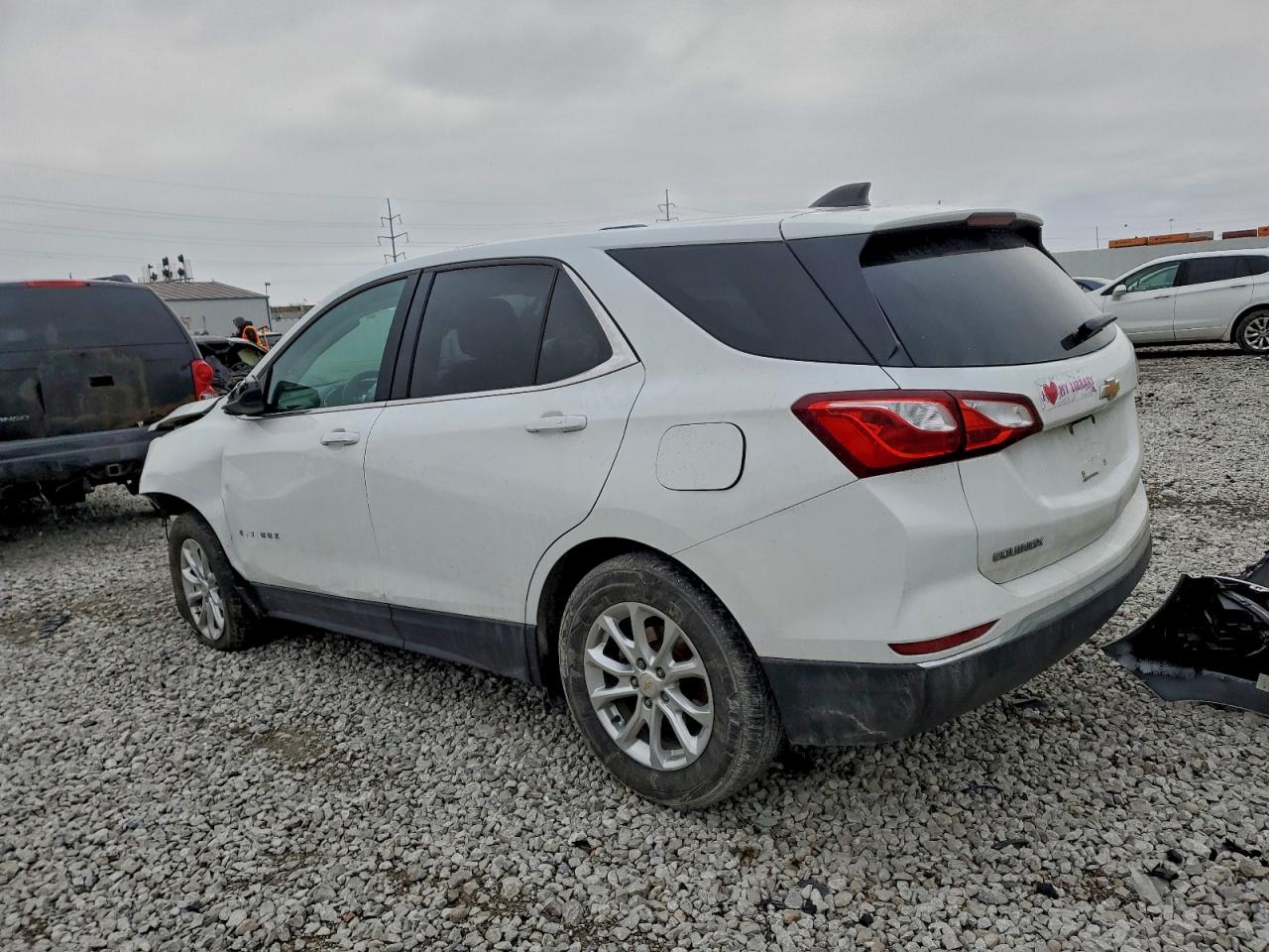 2018 CHEVROLET EQUINOX LT photo 2