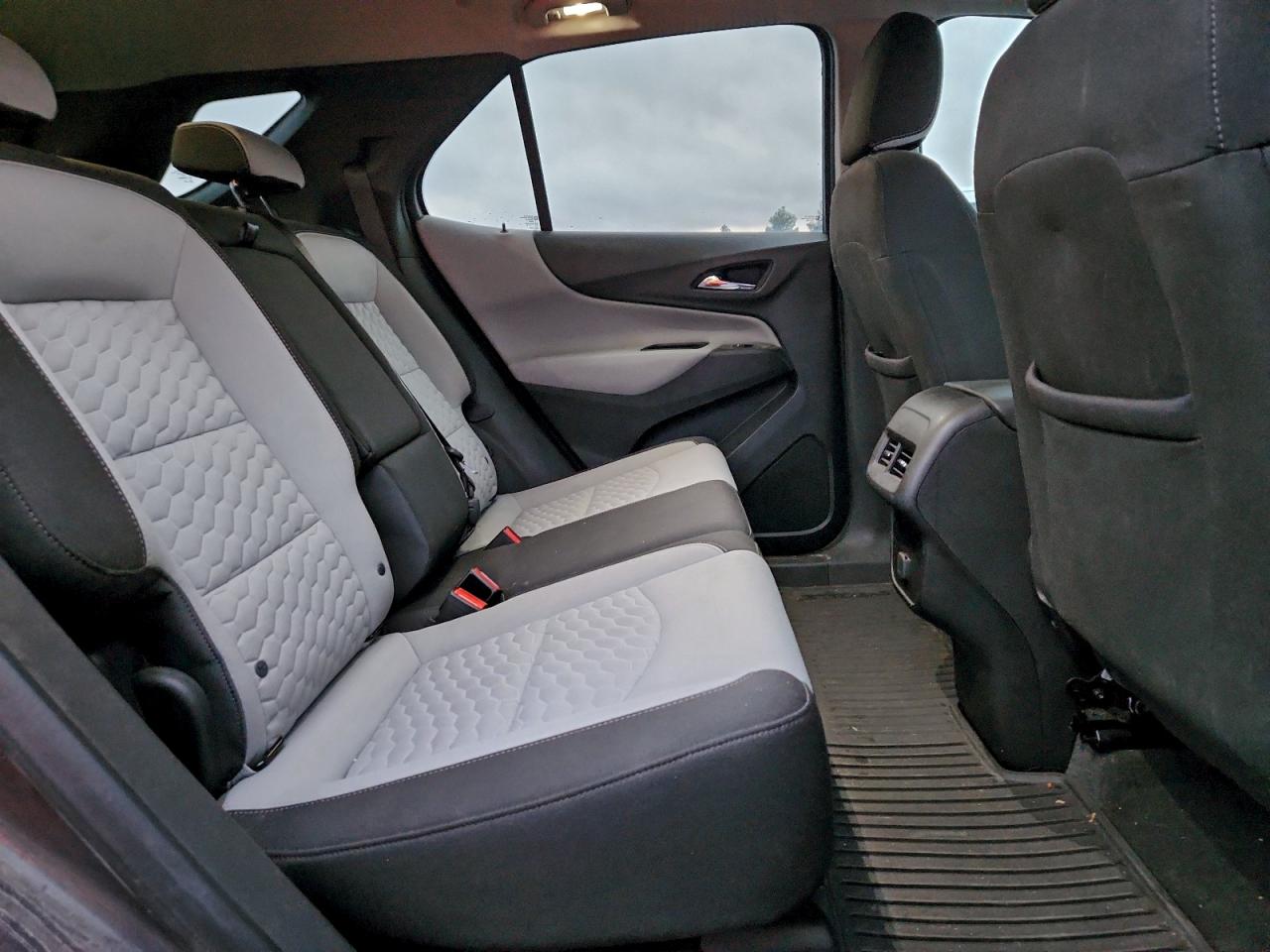 2018 CHEVROLET EQUINOX LT photo 11