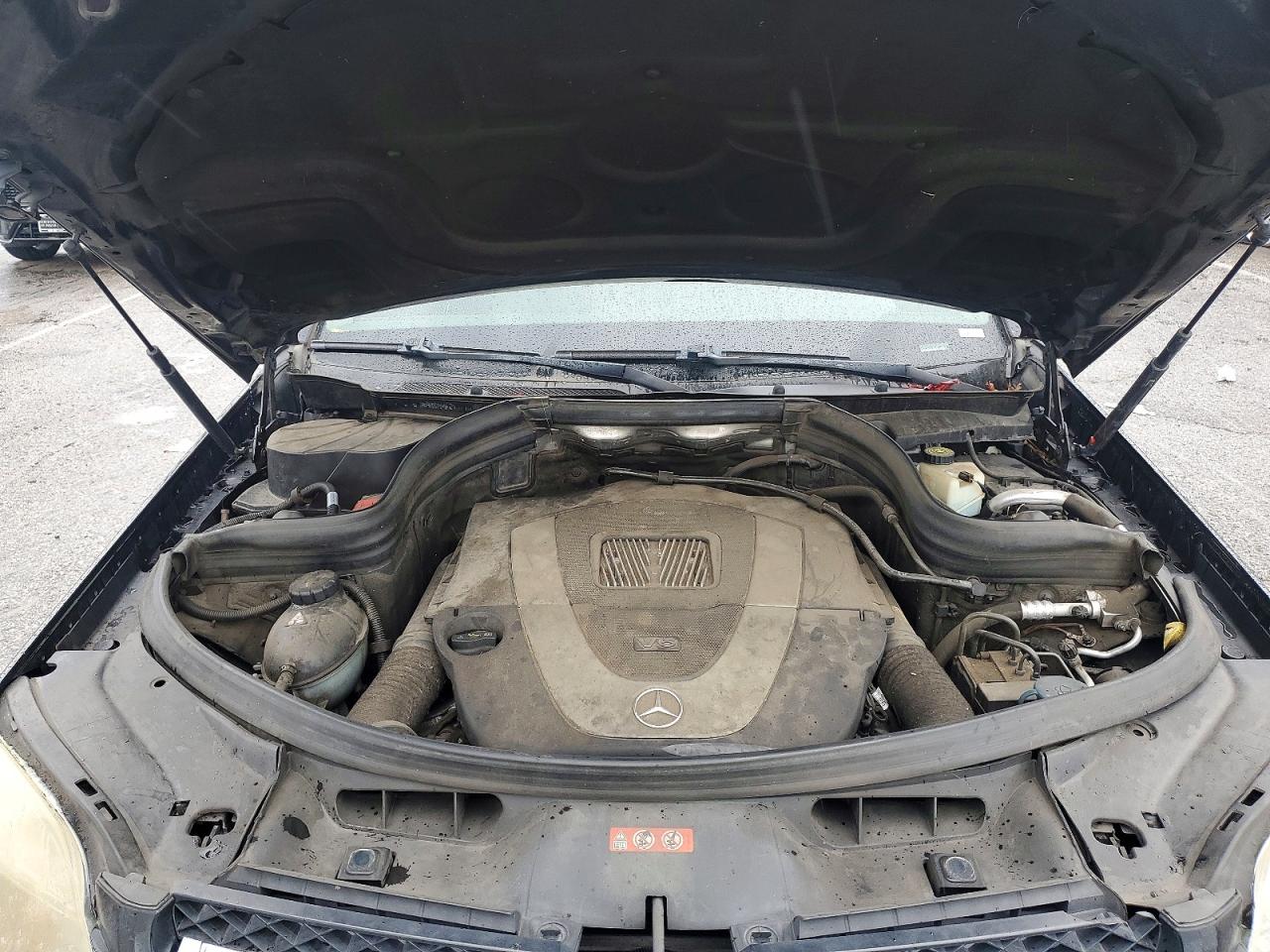 2010 MERCEDES-BENZ GLK 350 photo 12