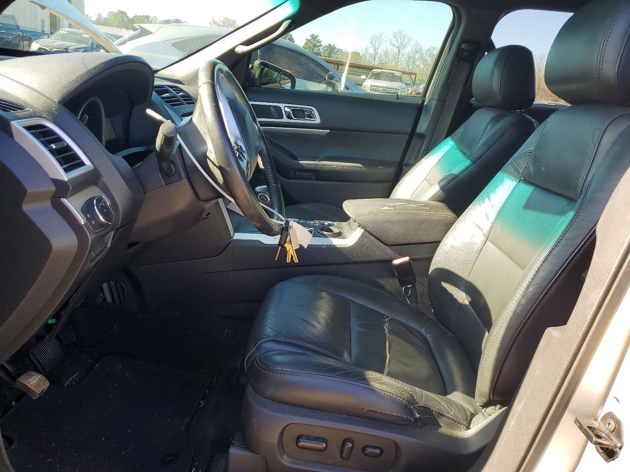 2015 FORD EXPLORER XLT photo 7