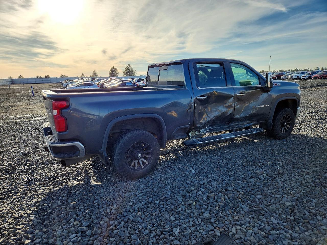 2020 CHEVROLET SILVERADO K2500 HEAVY DUTY LTZ photo 3