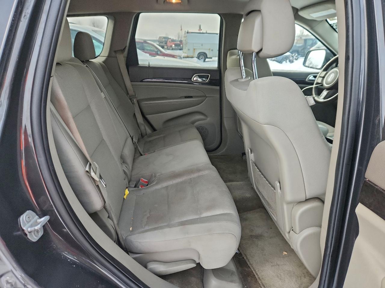 2011 JEEP GRAND CHEROKEE LAREDO photo 10