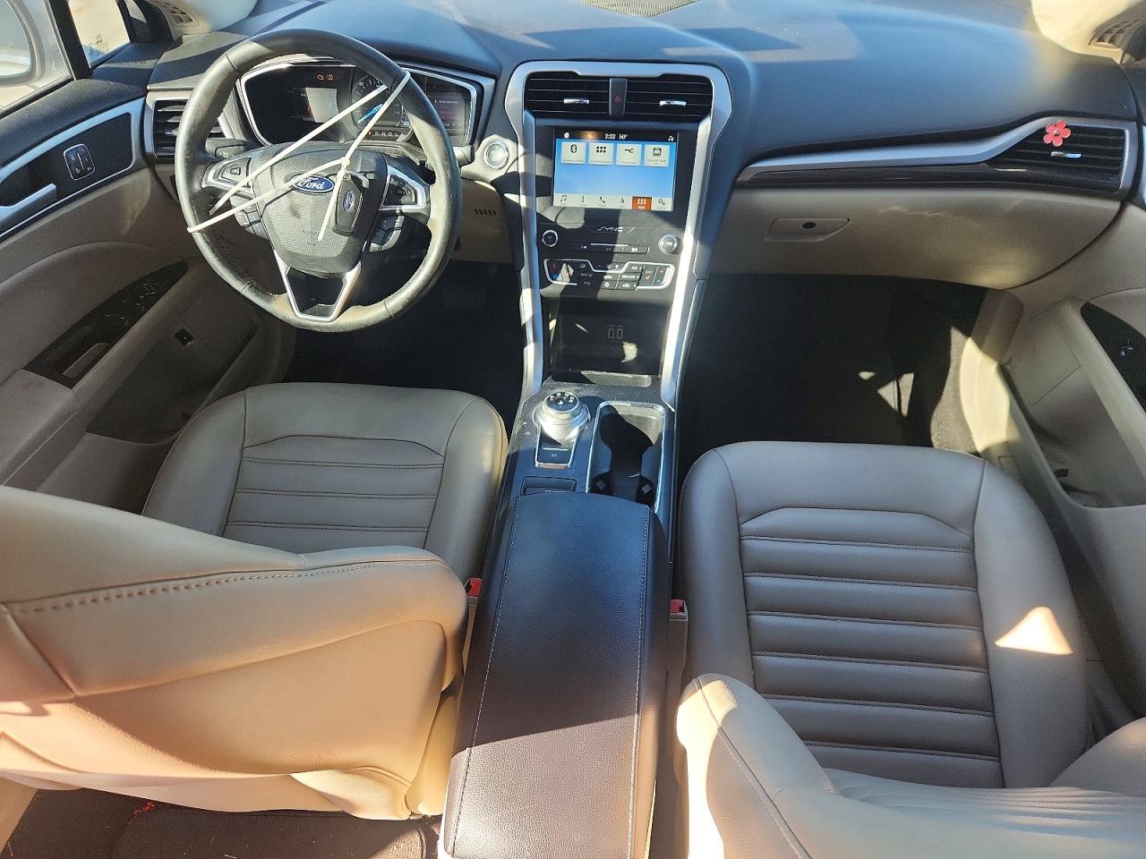 2019 FORD FUSION SEL photo 8