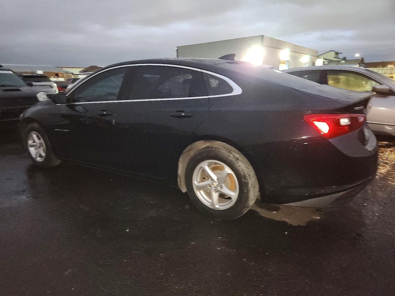 2016 CHEVROLET MALIBU LS photo 2