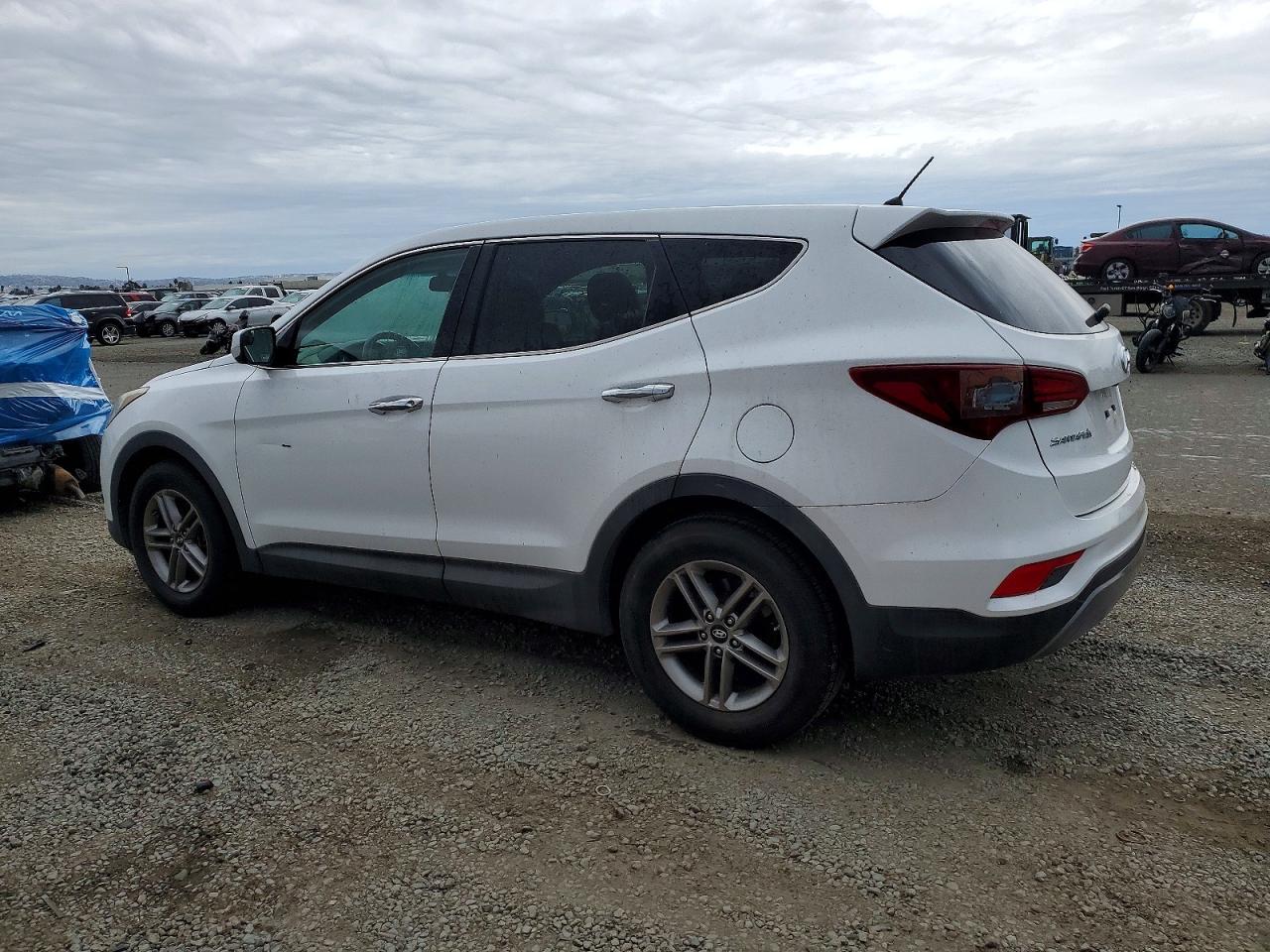 2018 HYUNDAI SANTA FE SPORT photo 2