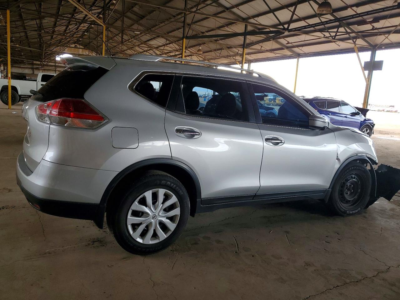 2016 NISSAN ROGUE S photo 3