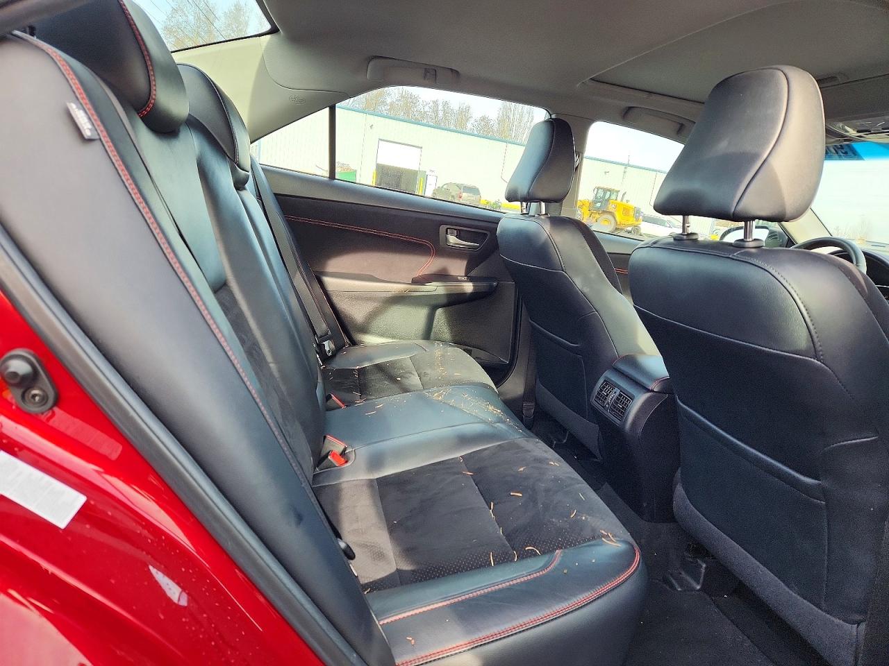 2015 TOYOTA CAMRY XSE photo 10
