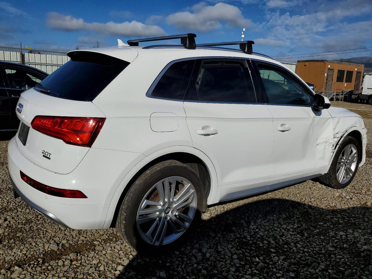 2018 AUDI Q5 PREMIUM PLUS photo 3