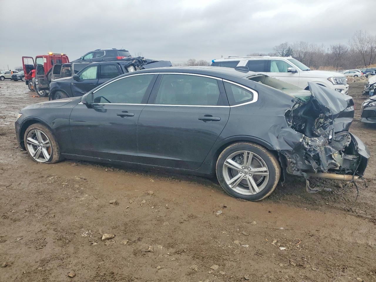 2018 VOLVO S90 T5 MOMENTUM photo 3