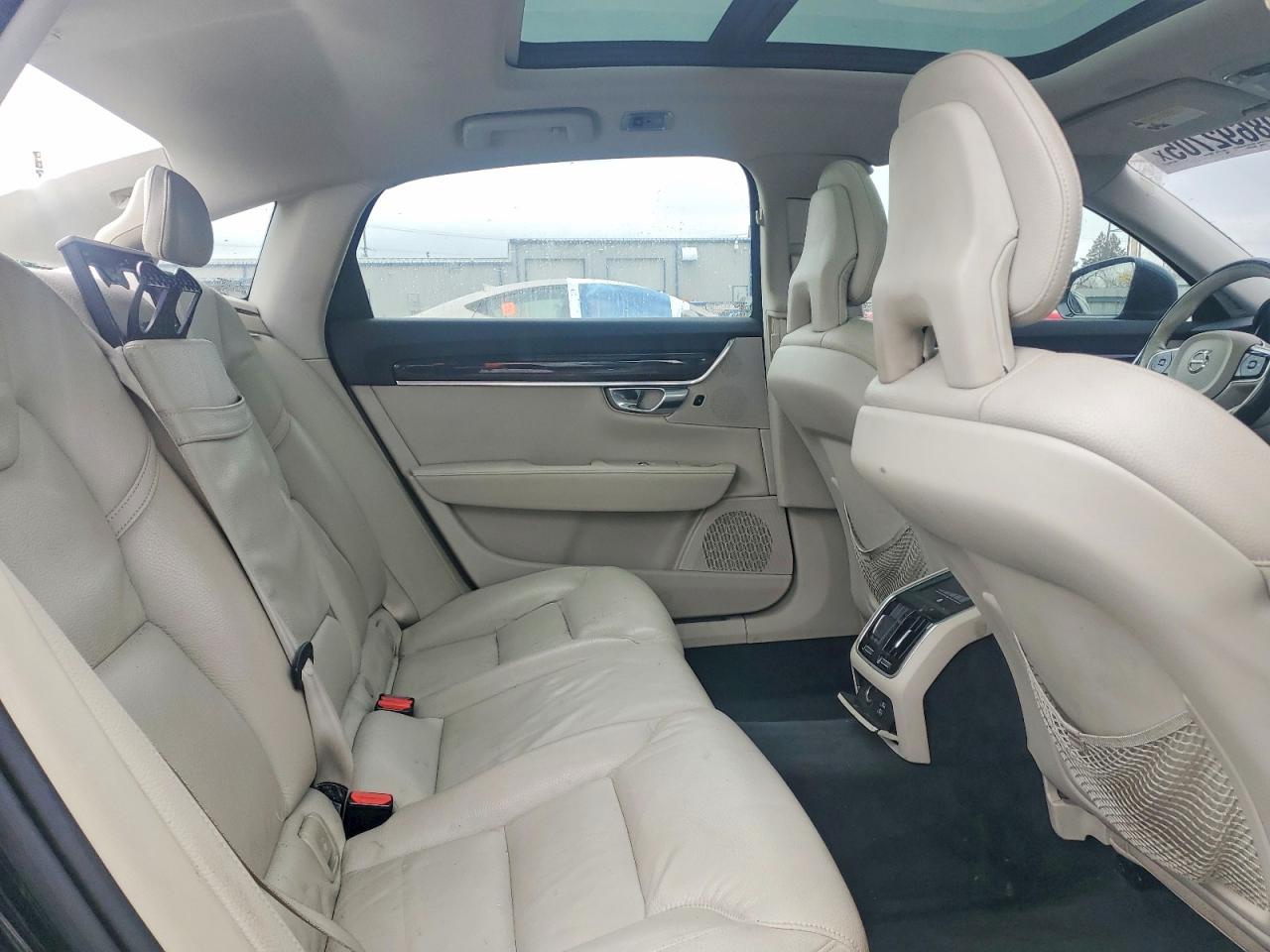 2018 VOLVO S90 T5 MOMENTUM photo 19