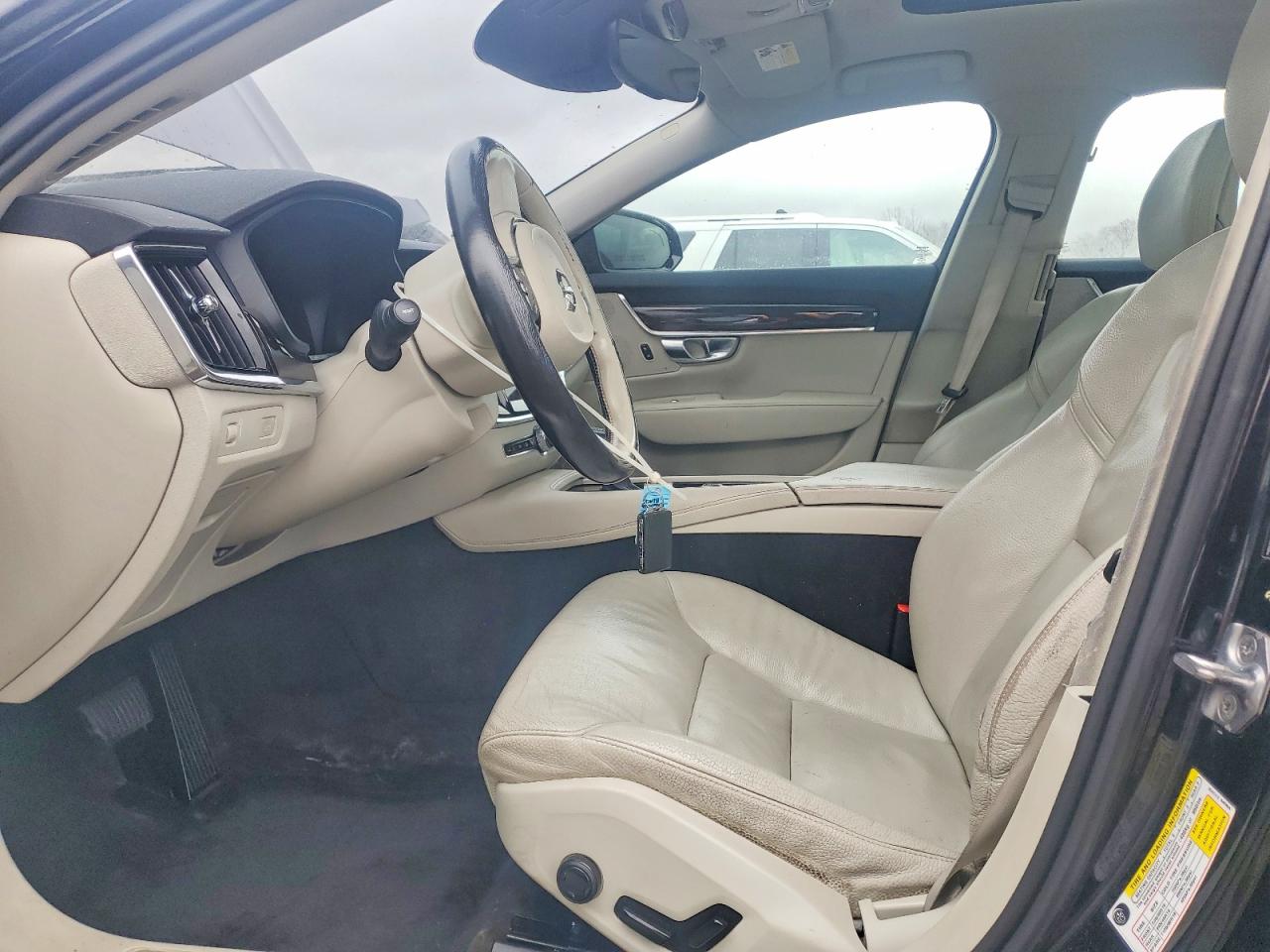 2018 VOLVO S90 T5 MOMENTUM photo 13