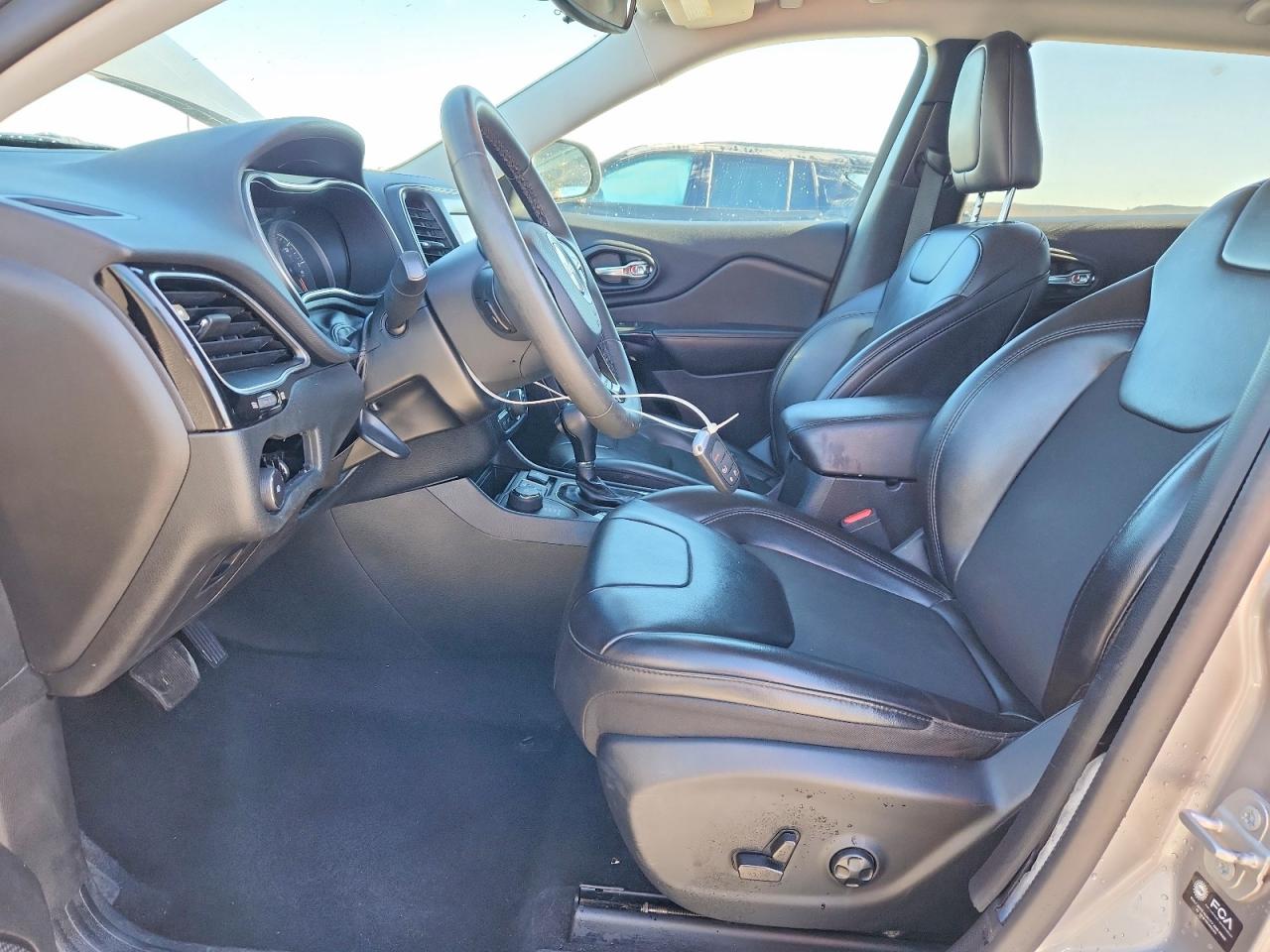 2021 JEEP CHEROKEE LATITUDE PLUS photo 7