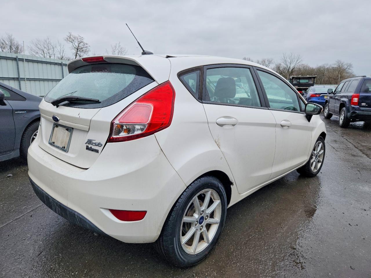 2016 FORD FIESTA SE photo 3