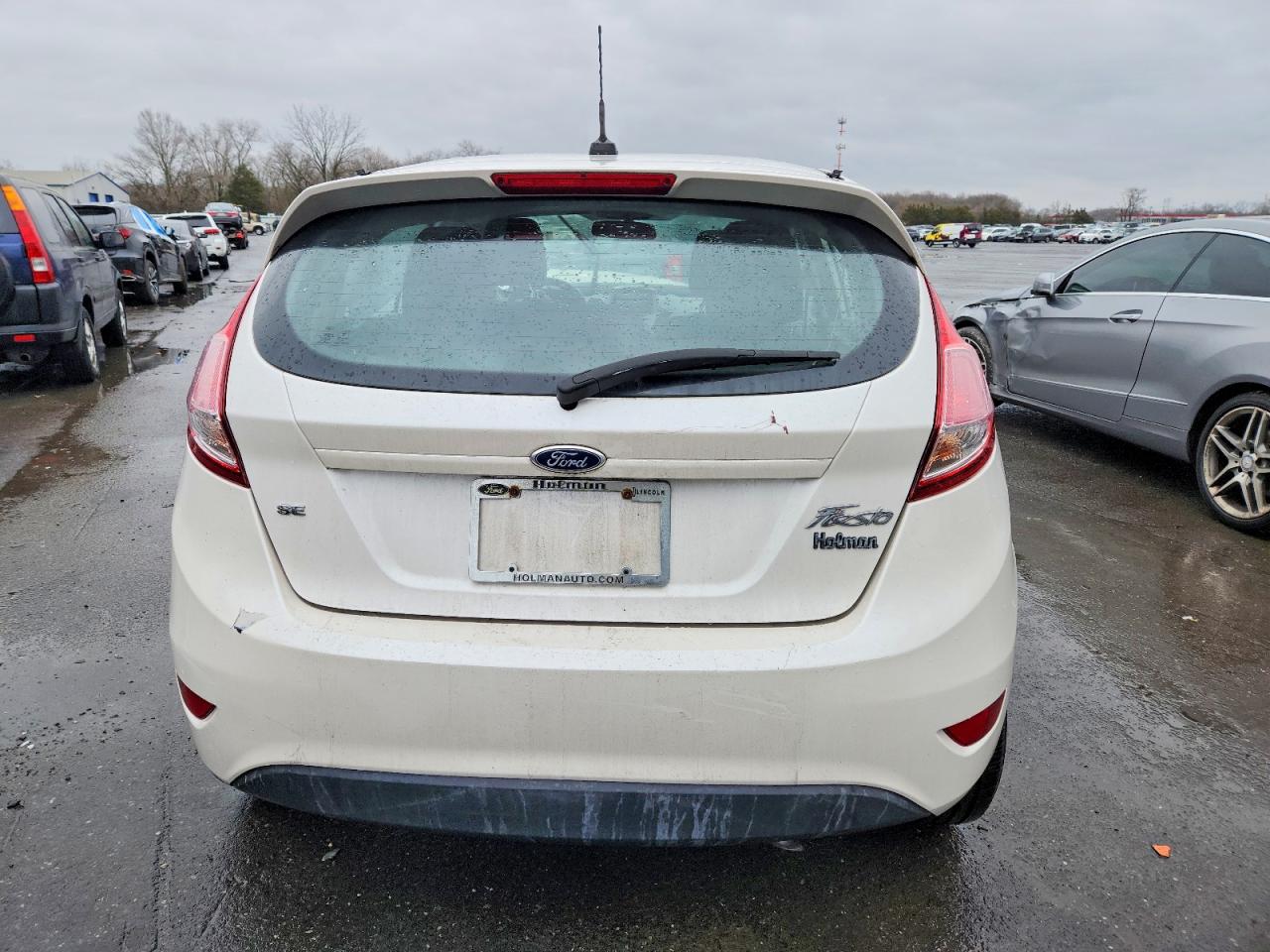 2016 FORD FIESTA SE photo 6