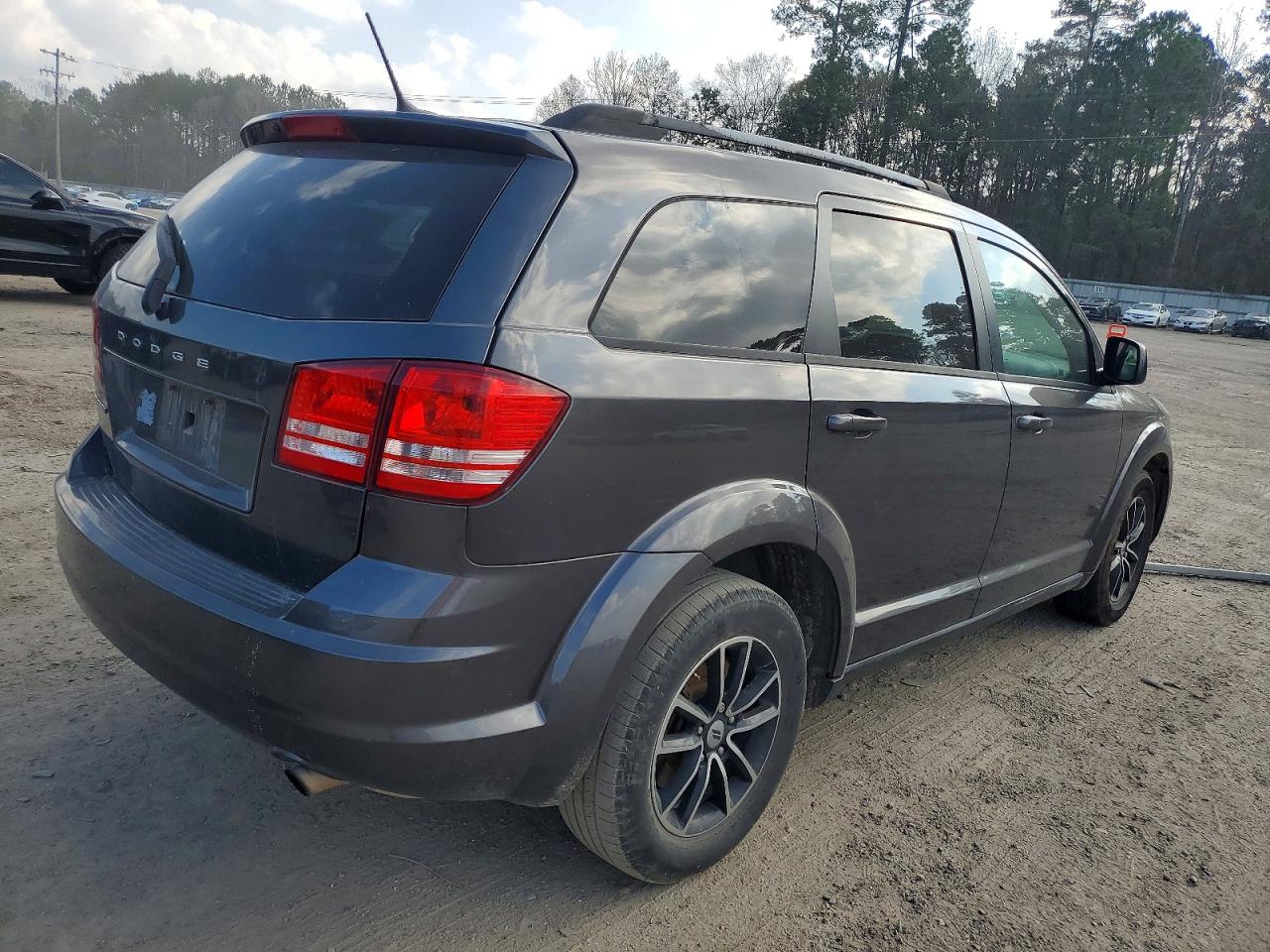2018 DODGE JOURNEY SE photo 3