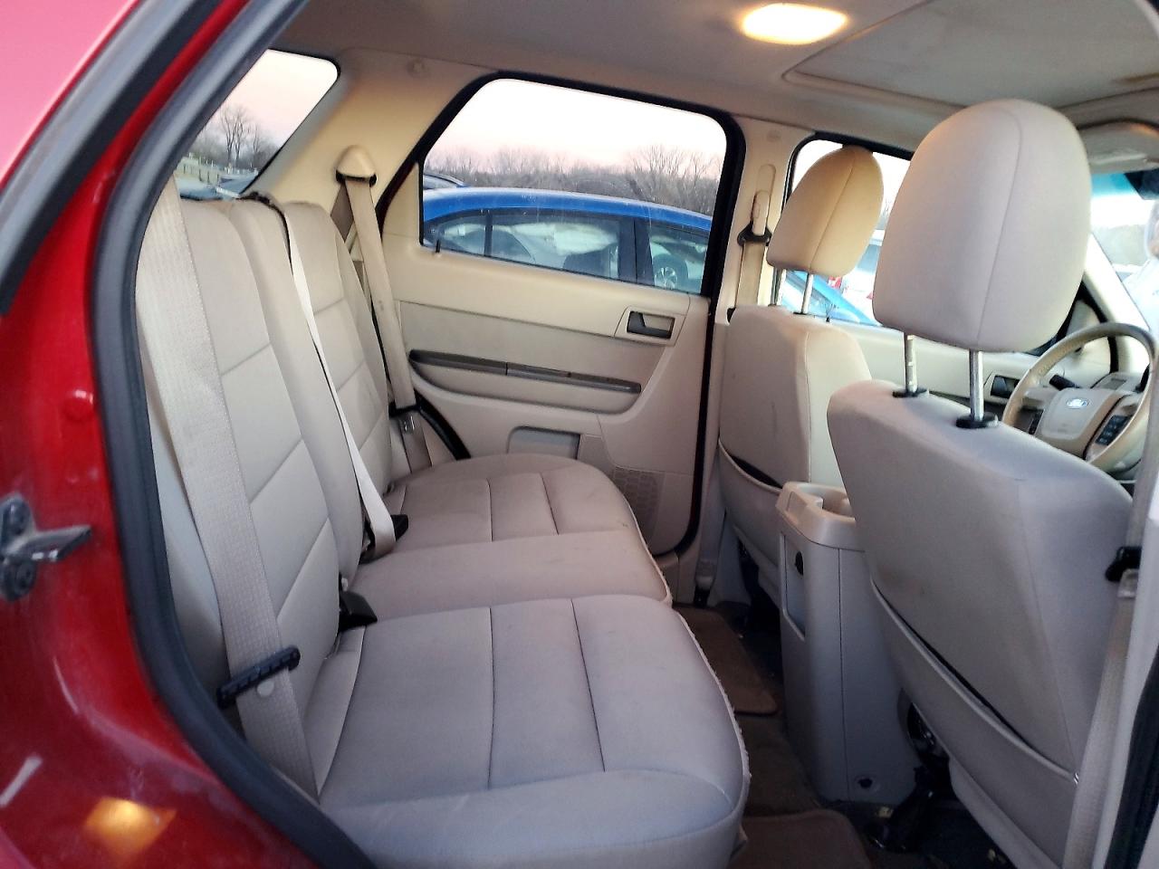 2011 FORD ESCAPE XLT photo 11