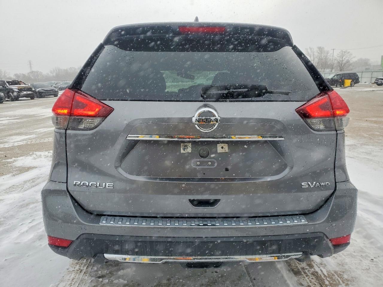 2017 NISSAN ROGUE SV photo 6