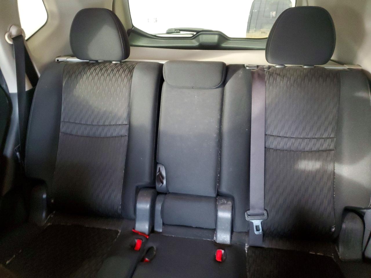 2017 NISSAN ROGUE SV photo 10