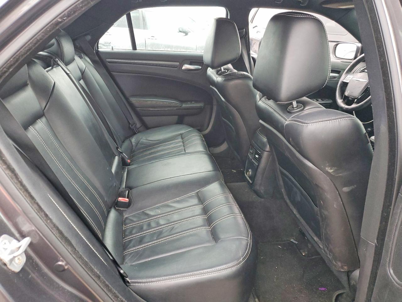 2014 CHRYSLER 300 S photo 10