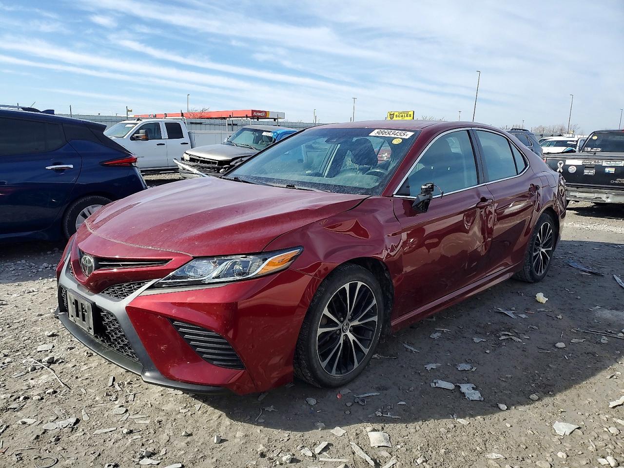2018 TOYOTA CAMRY