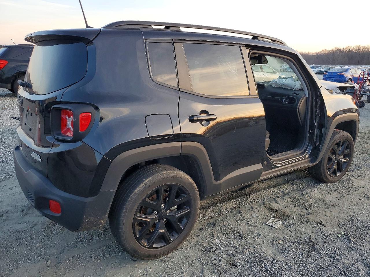 2023 JEEP RENEGADE ALTITUDE photo 5