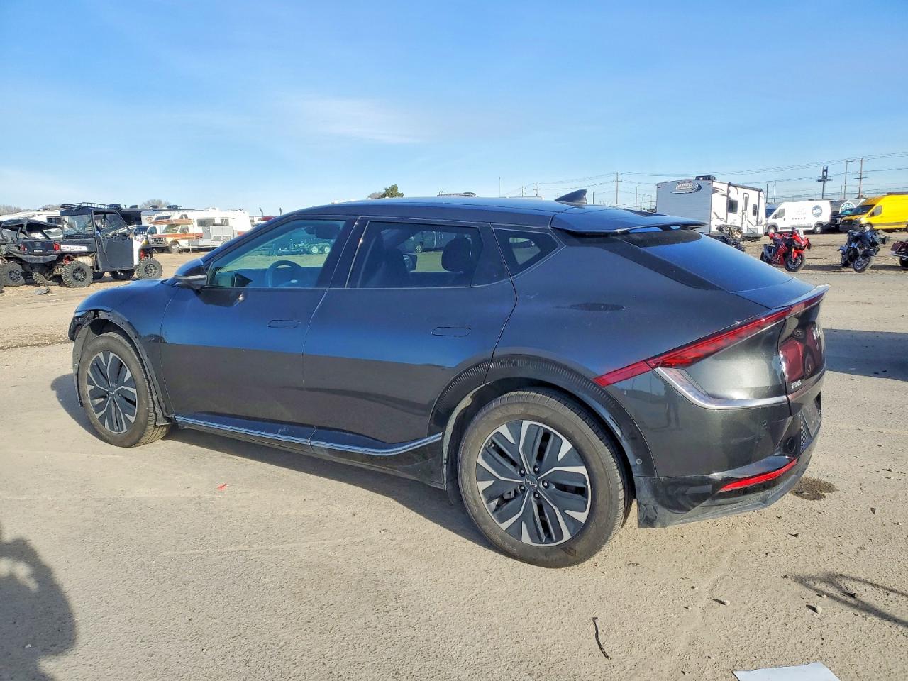 2022 KIA EV6 LIGHT photo 2