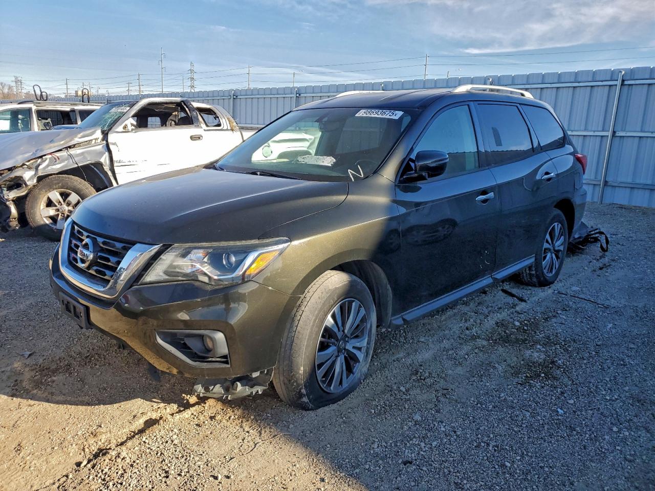 2017 NISSAN PATHFINDER