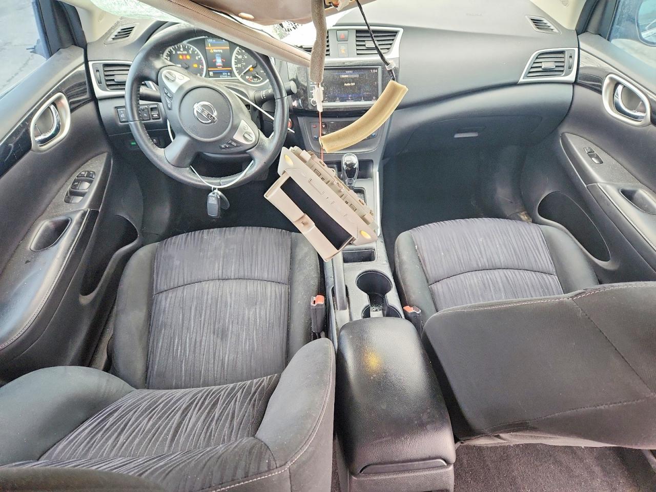 2019 NISSAN SENTRA S photo 8
