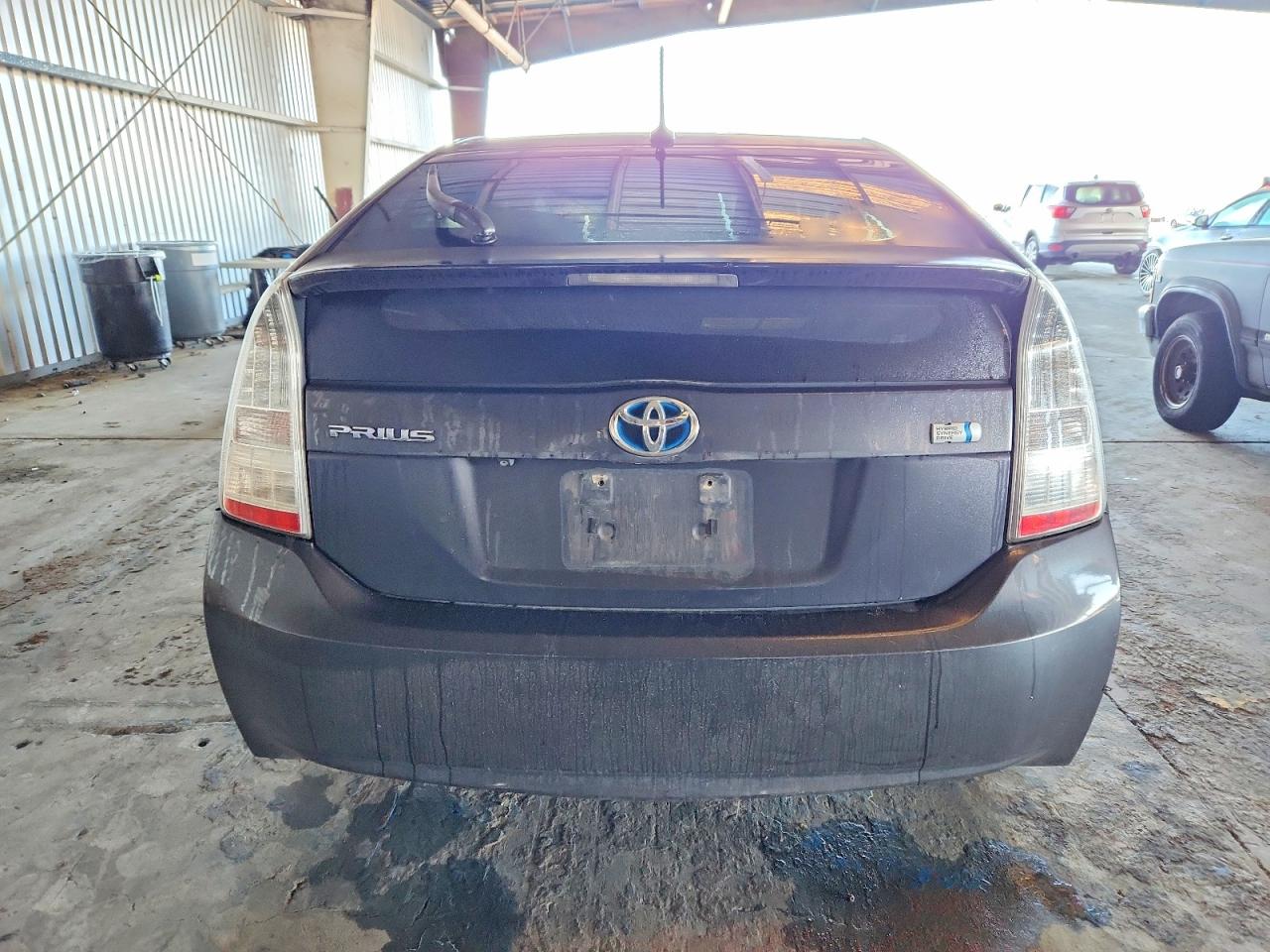 2011 TOYOTA PRIUS photo 6