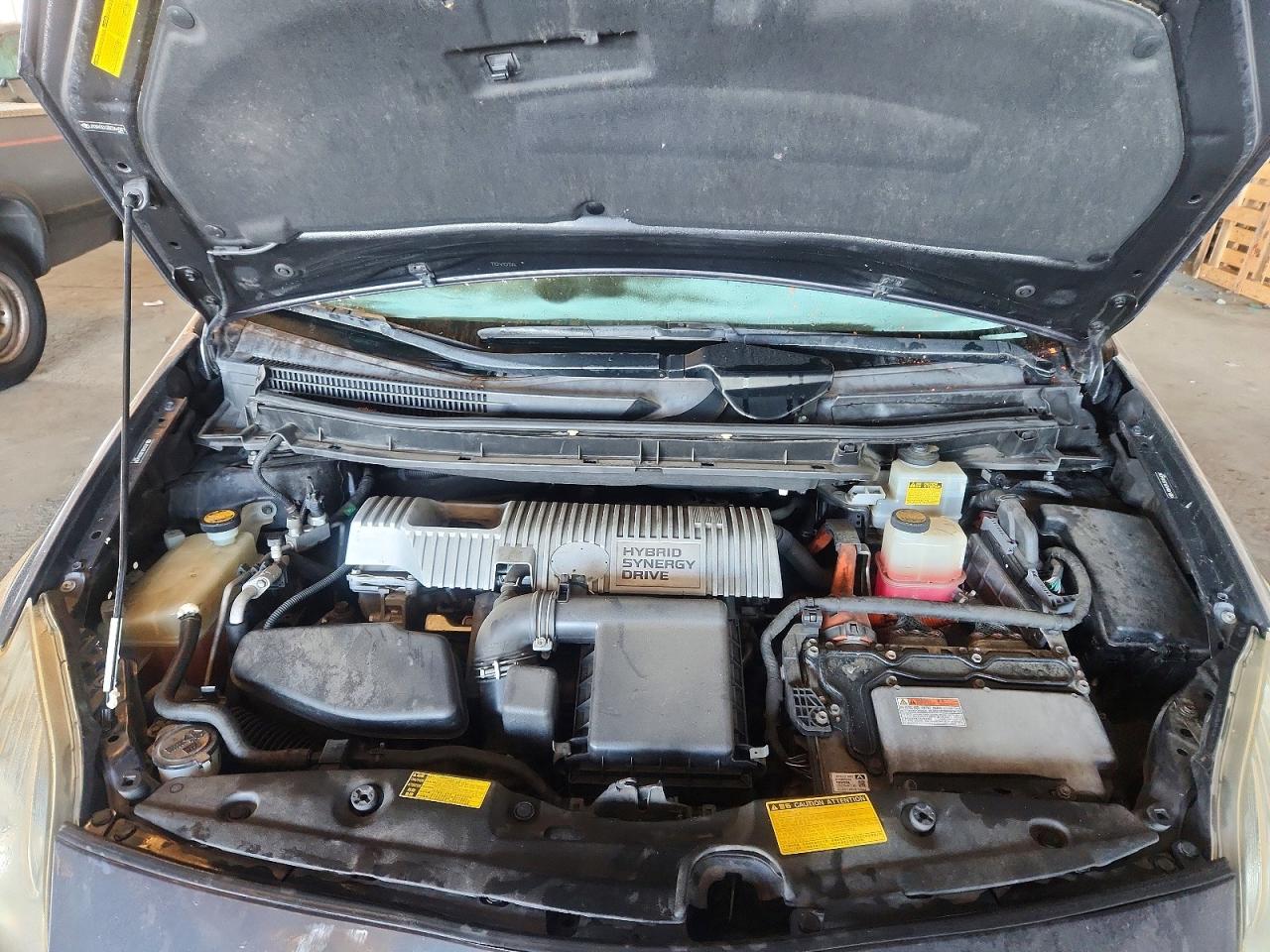 2011 TOYOTA PRIUS photo 11