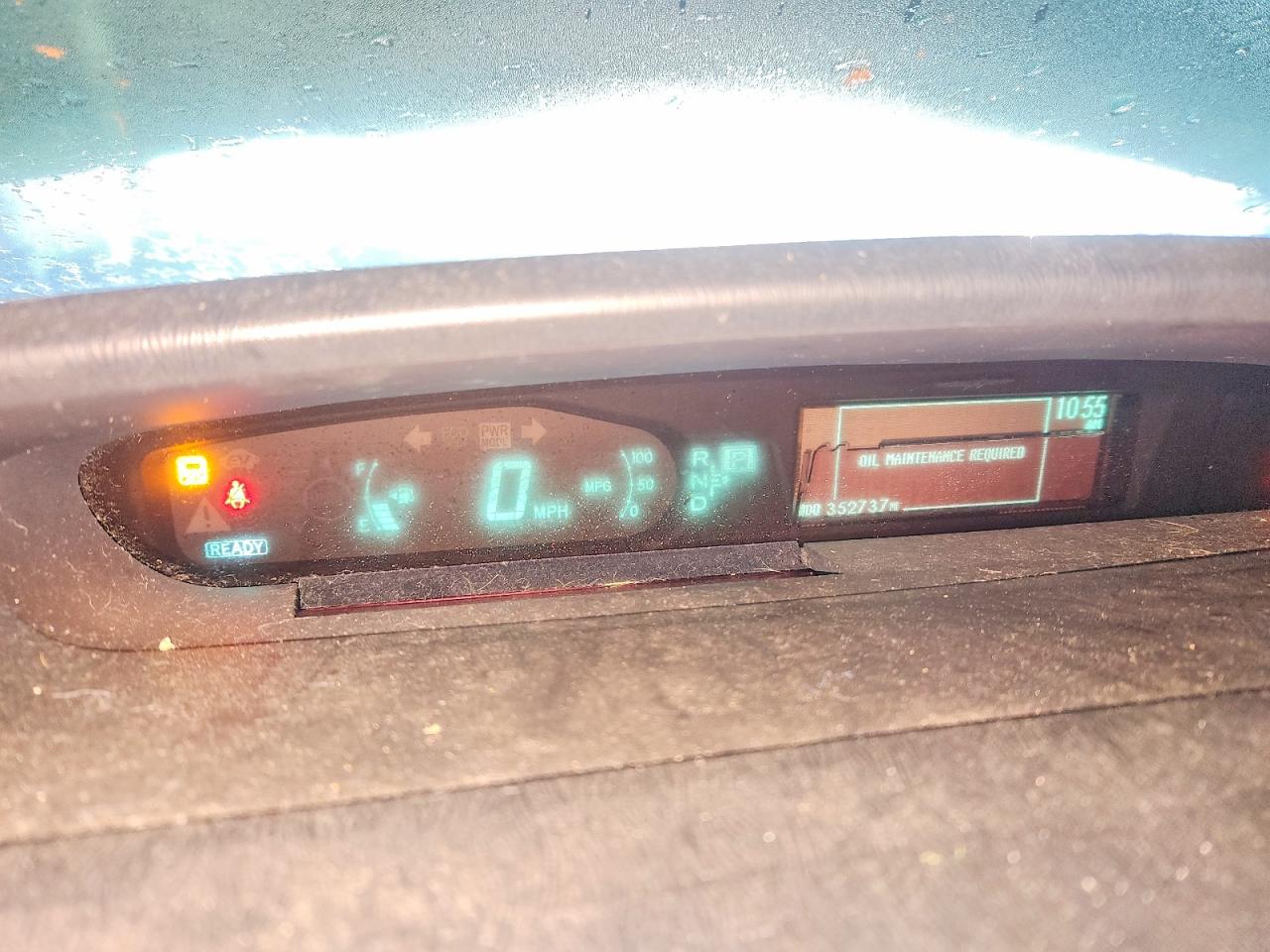 2011 TOYOTA PRIUS photo 9