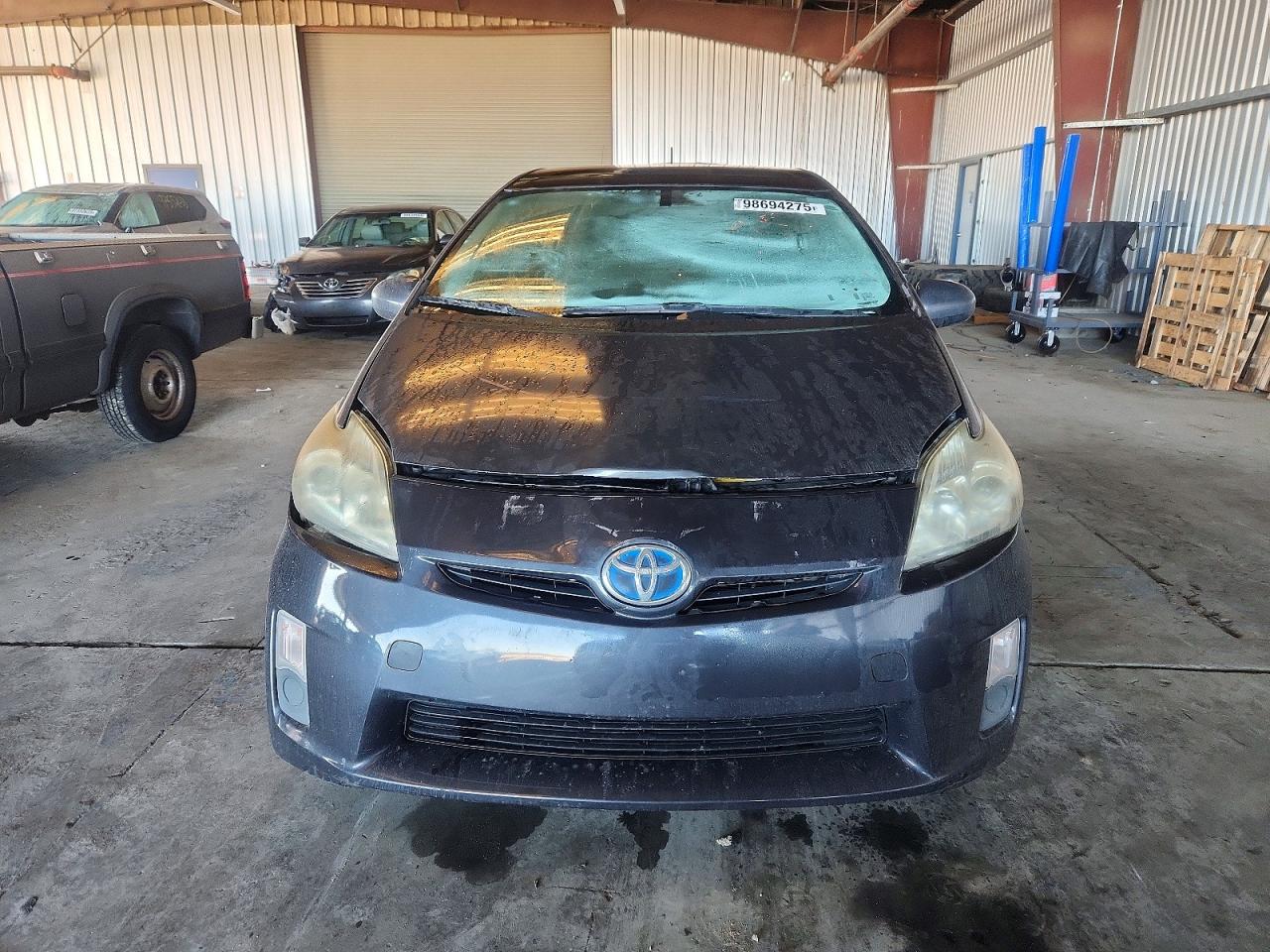 2011 TOYOTA PRIUS photo 5