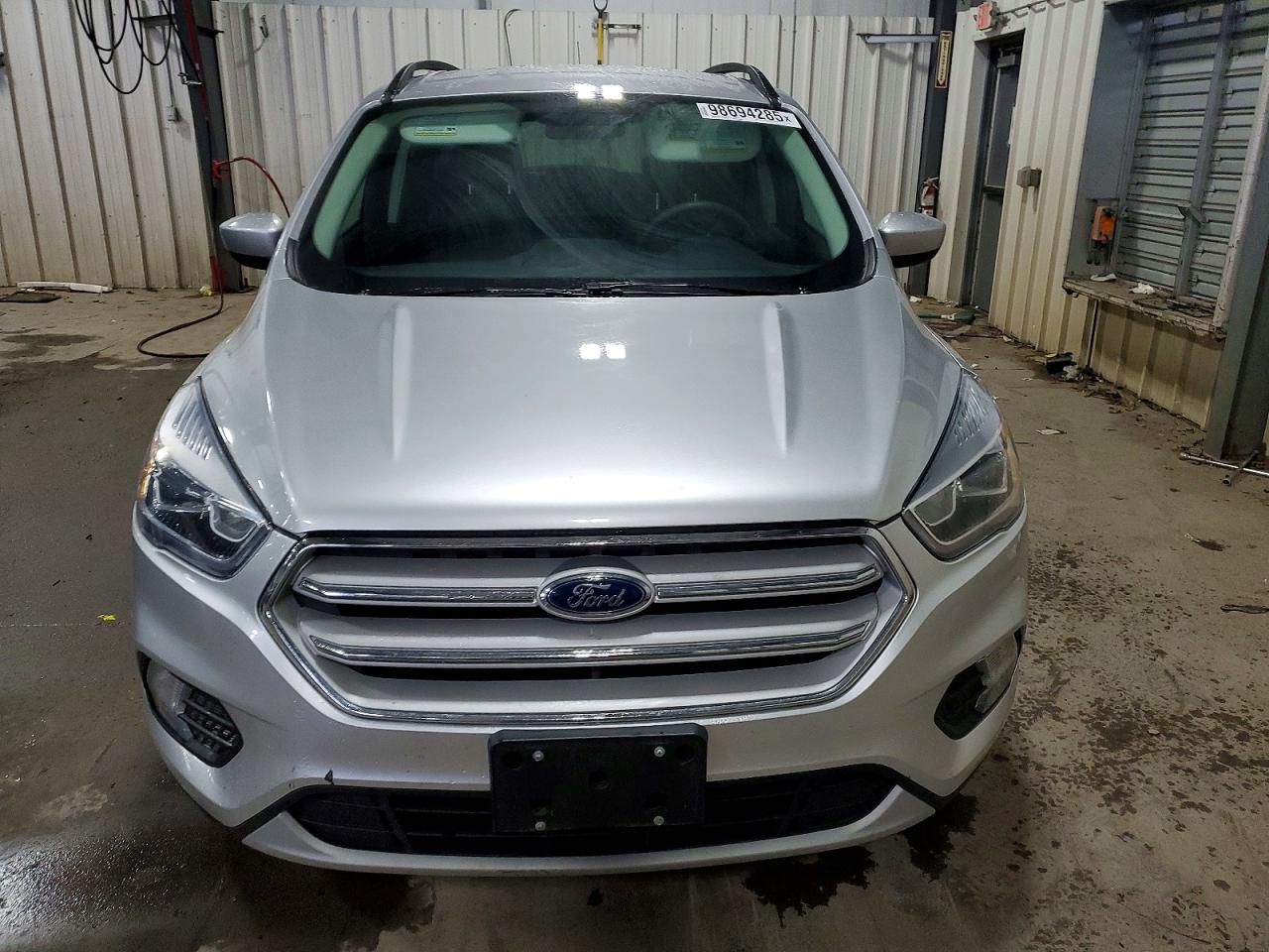 2017 FORD ESCAPE SE photo 5
