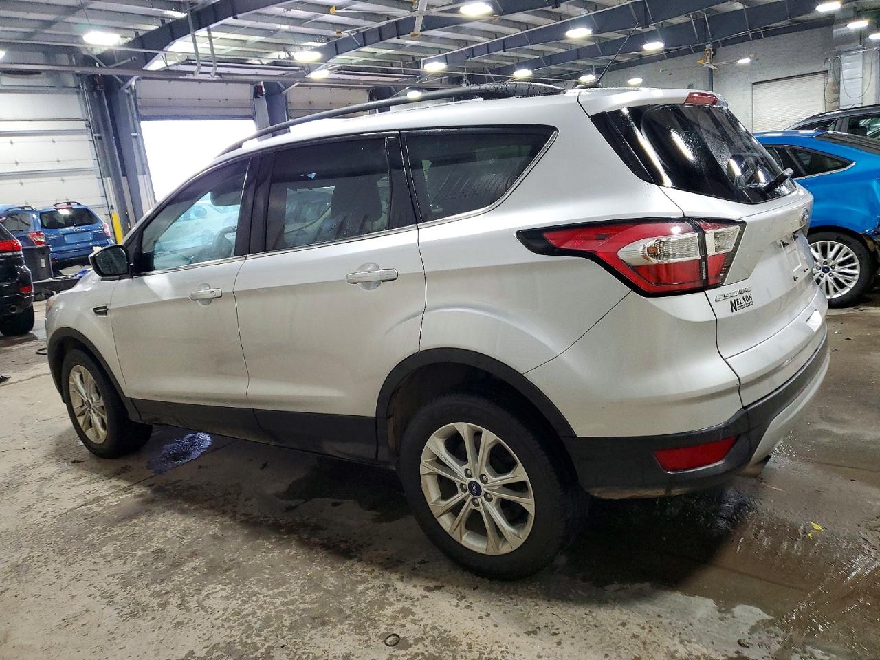 2017 FORD ESCAPE SE photo 2