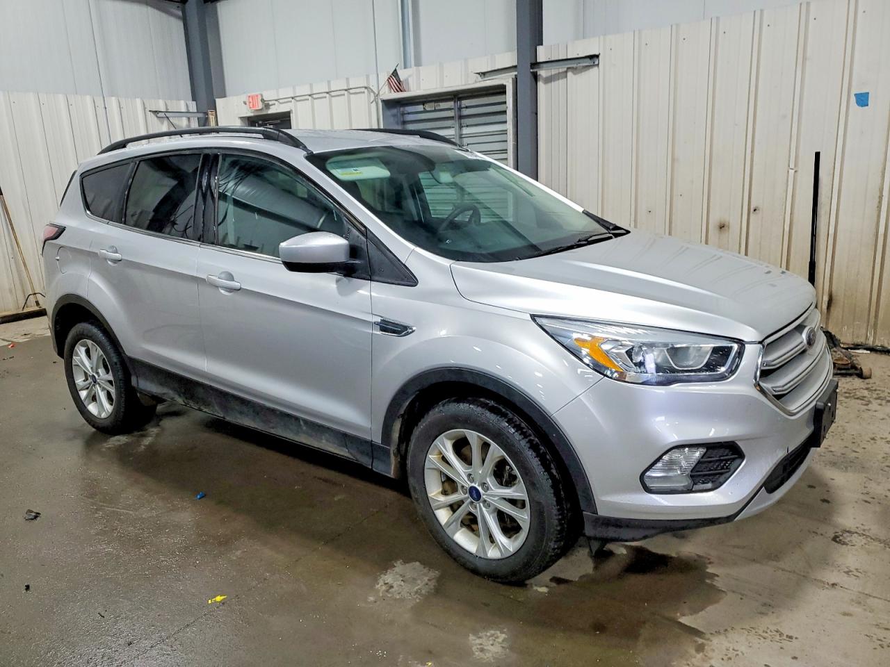 2017 FORD ESCAPE SE photo 4