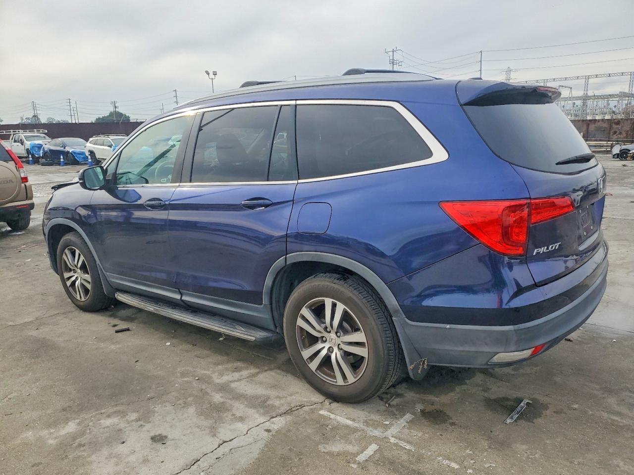 2016 HONDA PILOT EXL photo 3