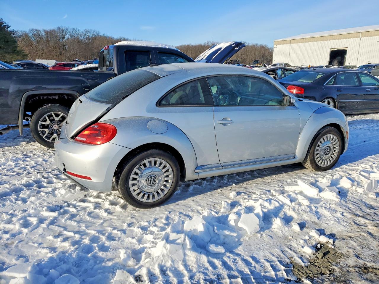 2014 VOLKSWAGEN BEETLE photo 3