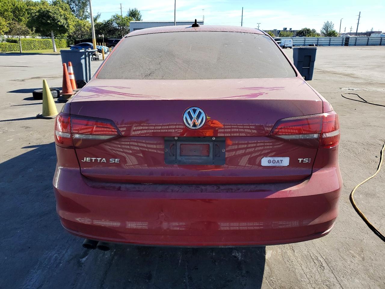 2017 VOLKSWAGEN JETTA SE photo 6