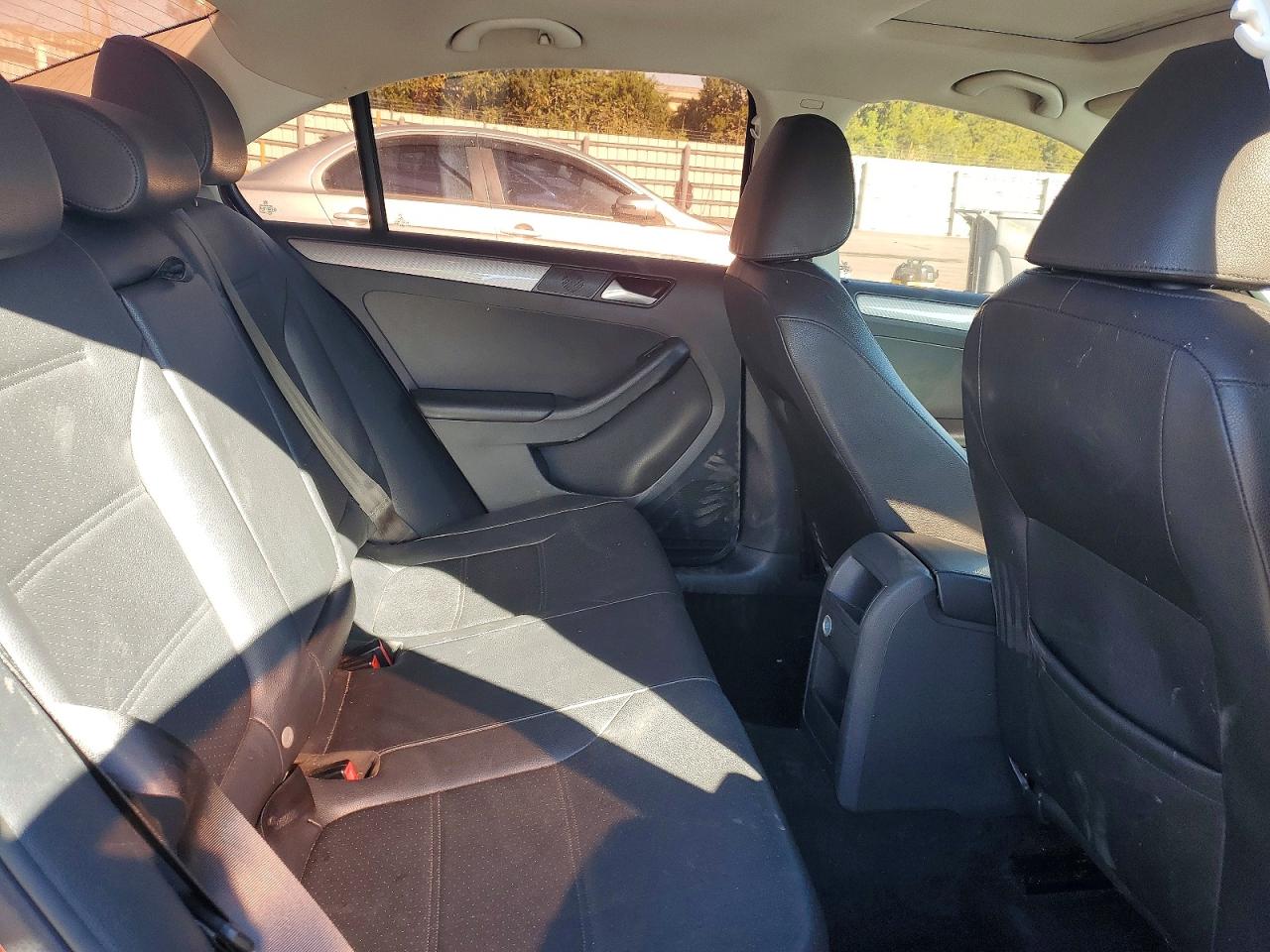 2017 VOLKSWAGEN JETTA SE photo 10