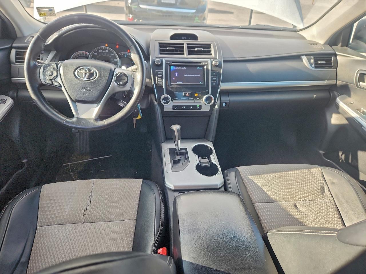 2013 TOYOTA CAMRY L photo 8