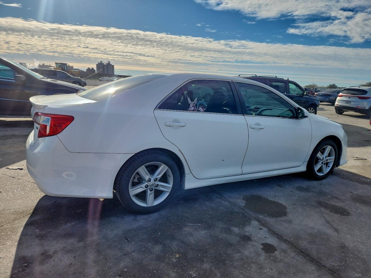 2013 TOYOTA CAMRY L photo 3