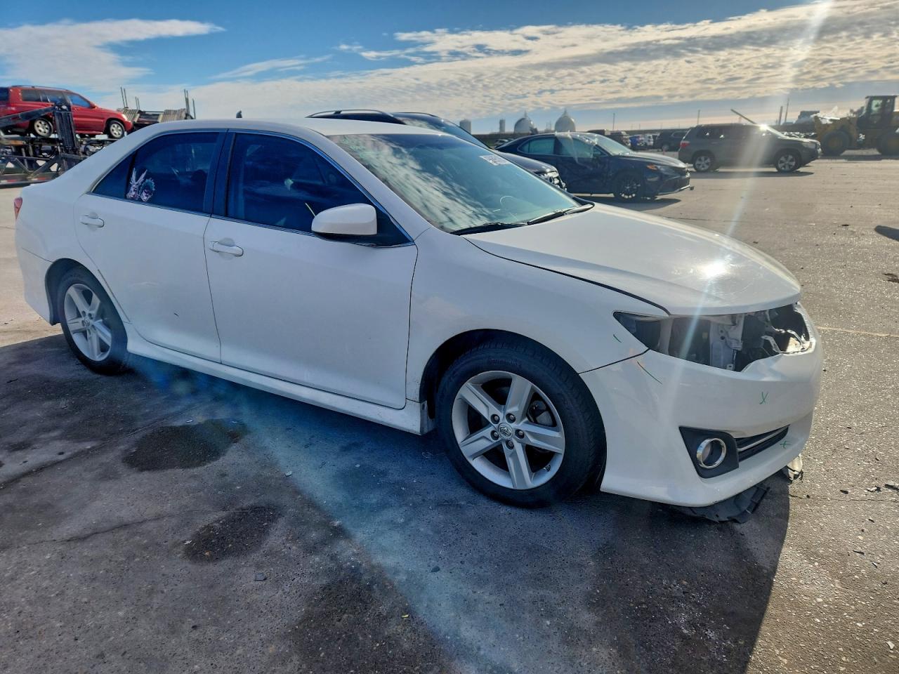 2013 TOYOTA CAMRY L photo 4