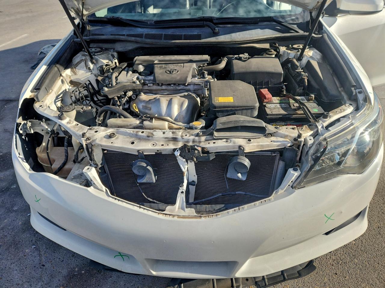 2013 TOYOTA CAMRY L photo 11