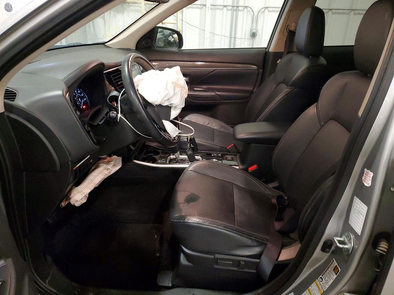 2019 MITSUBISHI OUTLANDER SE photo 7