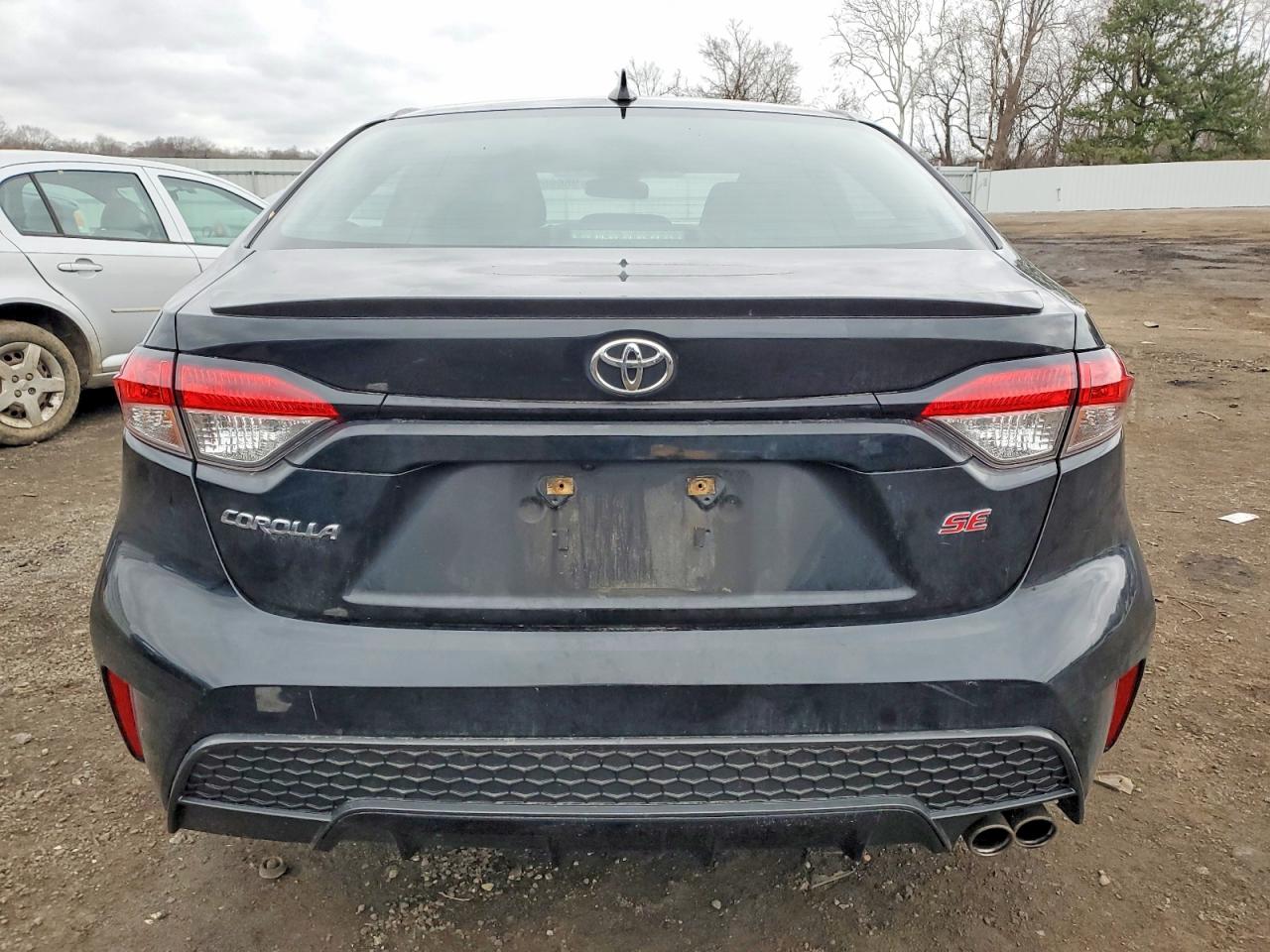 2021 TOYOTA COROLLA SE photo 6