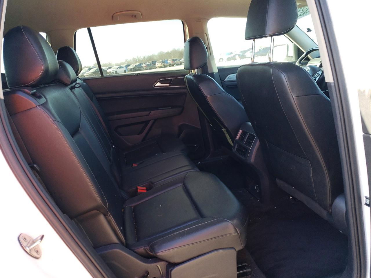 2018 VOLKSWAGEN ATLAS SE photo 11